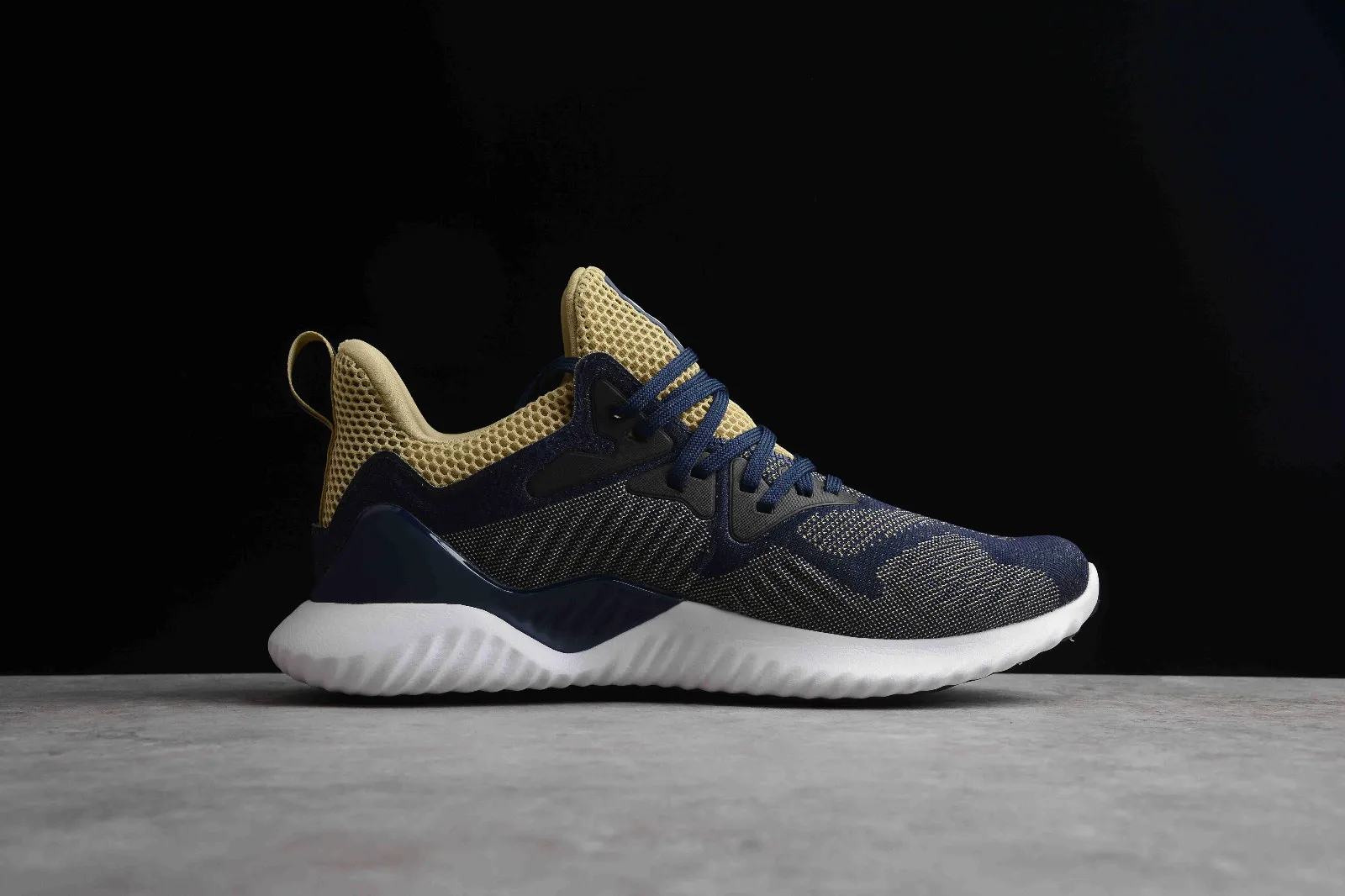 Adidas Alphabounce Beyond NCAA Pack Navy Metallic Gold F36827