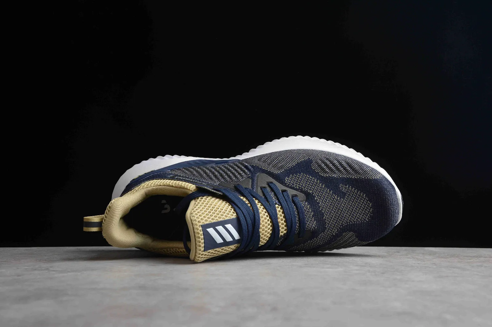 Adidas Alphabounce Beyond NCAA Pack Navy Metallic Gold F36827