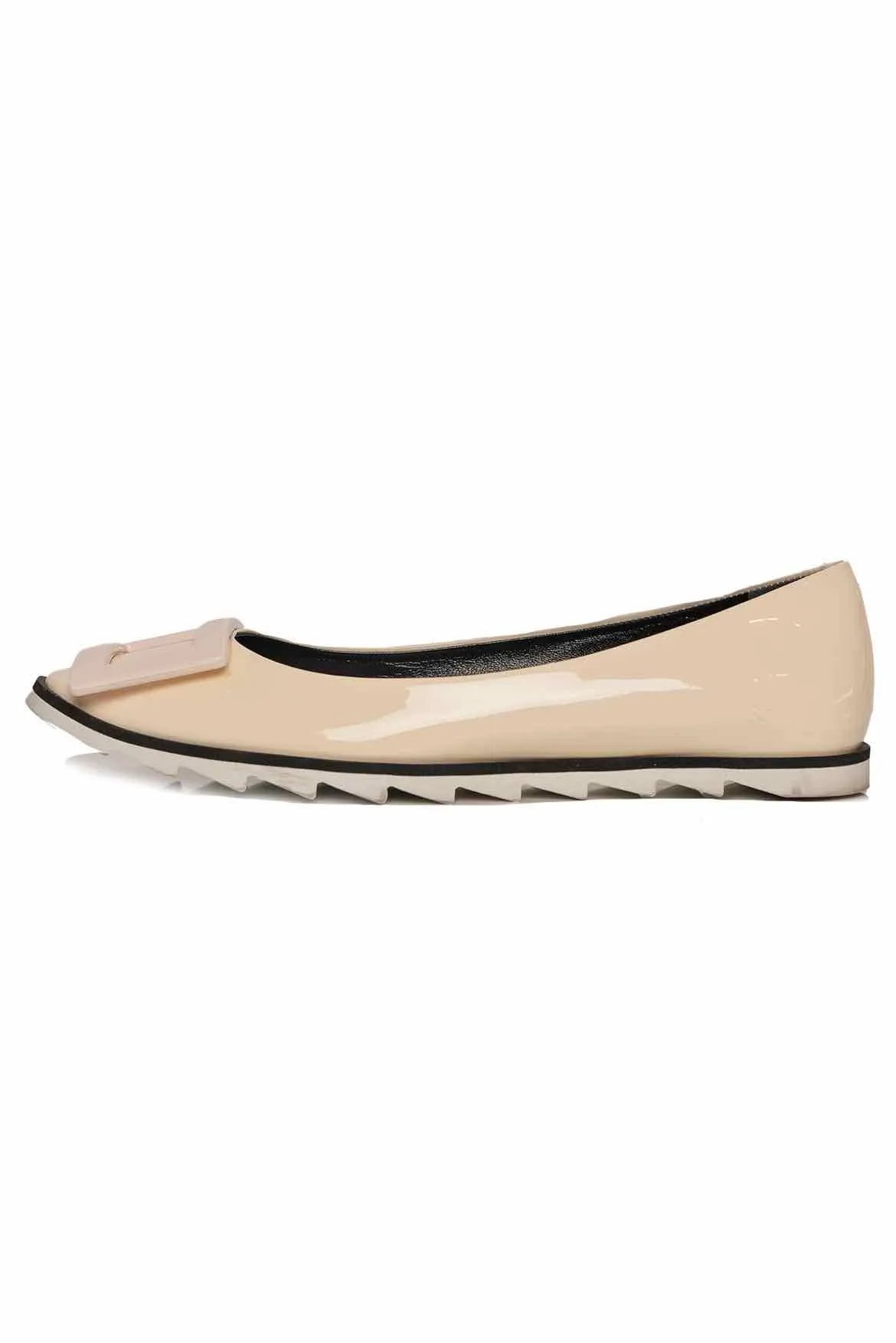 Roger Vivier Size 36 Flats